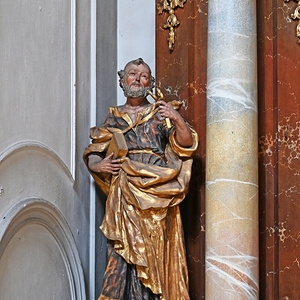 35 / © Wolfgang Hochreiter Kreuzaltar: Statue des Hl. Paulus