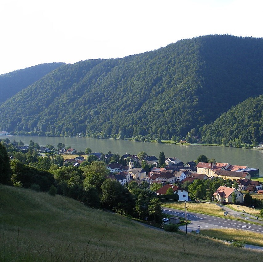 Wesenufer