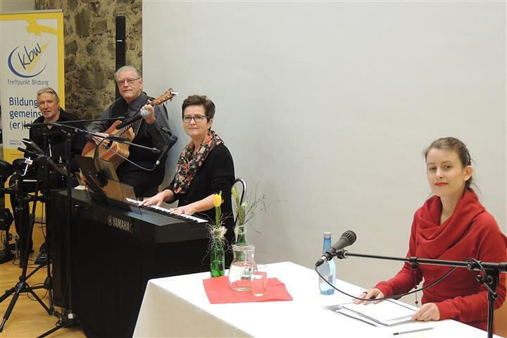 Lesung mit Musik/Johanna Paschinger und 'feelfalt'