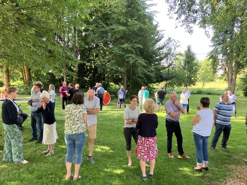 Glaubensgespräche im Garten