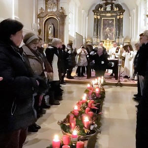 Adventkranzsegnung
