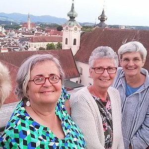 Ehrenamtliches Treffpunktteam: Barbara Bichler, Renate Krahwinkler, Maria Farthofer, Elisabeth Stöcher, Ulrike Hammerl, Sommer 2022