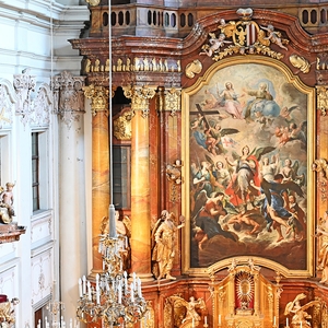 3 / © Wolfgang Hochreiter Hochaltar: Hochaltarbild: Die sieben Engelsfürsten von Martino Altomonte