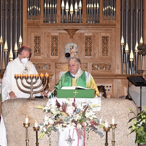 Pfarrer Johann Kaserer und Diakon Johann Hagn